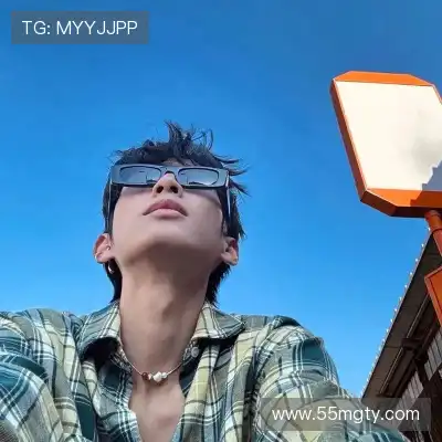 张蕾